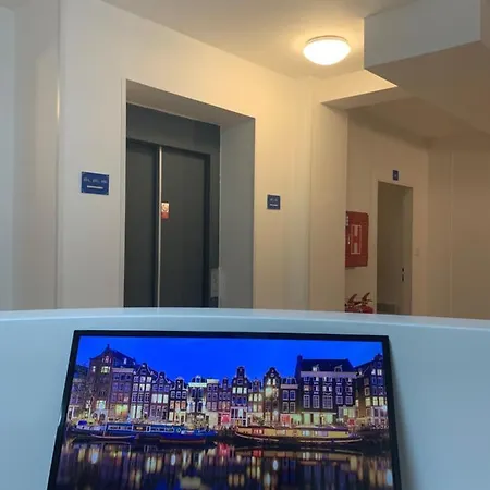 Blue 7 Aparthotel